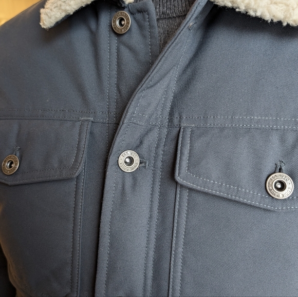 Eddie Bauer men  blue Truckee Down bomber style Jacket - Picture 8 of 14